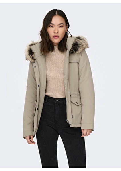 Açık Kahve Kadın Parka Kısa Model Dik Yaka Uzun Kol Günlük Kullanım indirimleri