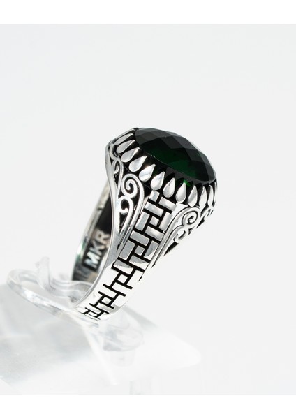 Retro Stil Parlak Zümrüt Renkli Taşlı El Işçiliği Erkek Aksesuar Yüzüğü modelleri