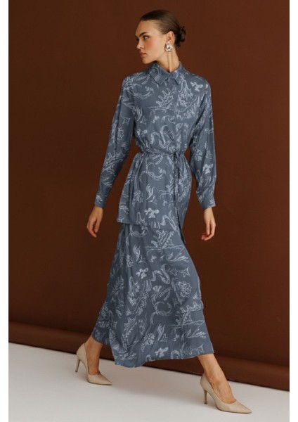 Mavi Desenli Kuşaklı Saten Uzun Gömlek Tunik fırsatları