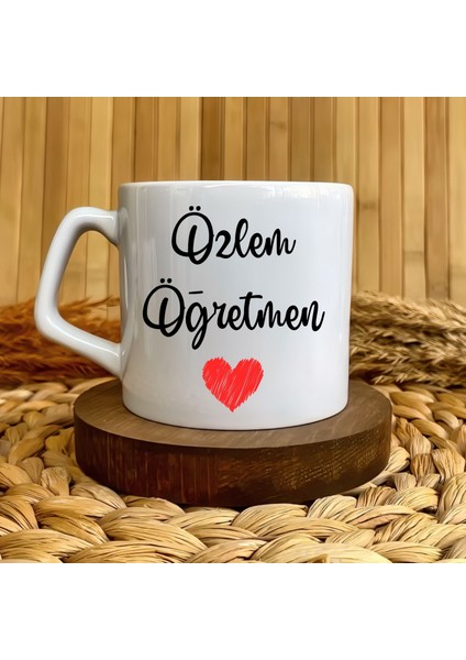 Öğretmen Kalp Temalı Kişiye Özel Lüks Kupa