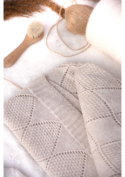 Triko Mevsimlik Baklava Desenli (Özel Kutulu) Bebek Battaniyesi