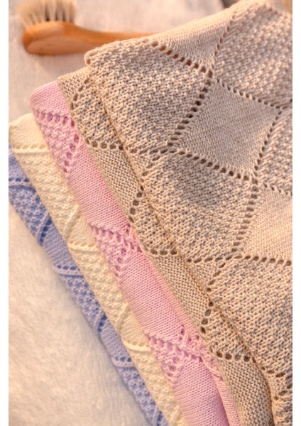 Triko Mevsimlik Baklava Desenli (Özel Kutulu) Bebek Battaniyesi