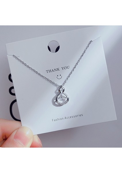 Yeni Basit Titanyum Çelik Kolye Kadın 18K Gül Altın Dört Yapraklı Yonca Kolye Ins Gelgit Net Kırmızı Patlama Modelleri Köprücük Kemiği Zinciri (Yurt Dışından)