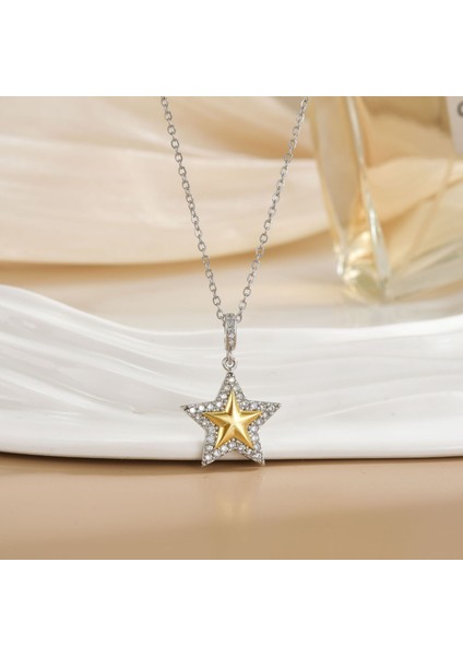 Yeni Kadın Yıldızlar ve Ay Köprücük Kemiği Zinciri Titanyum Çelik Renk Kaybetmez Çok Yönlü Kişilik Tasarım Duygusu Boyun Zinciri Hafif Lüks Stil (Yurt Dışından)