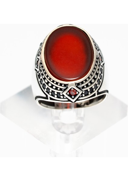 Karizmatik Tasarım Koyu Kırmızı Taşlı Özel Işlemeli Erkek Yüzük