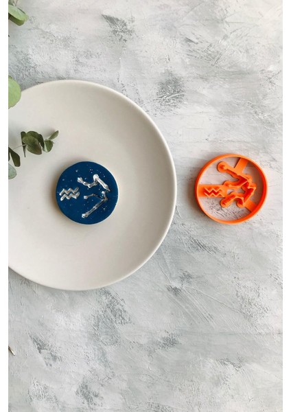 Kova Burcu Hamur Şekillendirici/kurabiye Kalıbı/karışık Renk / 6x6 cm