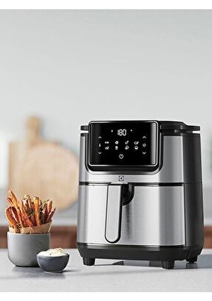 E6AF1-4ST Yağsız Fritöz 3,4 lt Kapasite Tek Hazne Isı Ayarı Özelliği ile