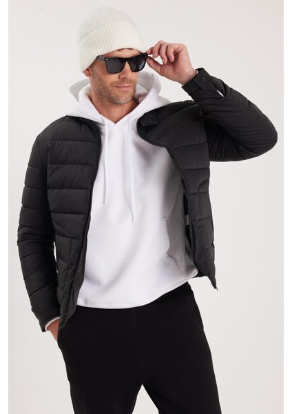 Erkek Regular Fit Klasik Kesim Dik Yaka Çift Cepli Sıcak Tutan Siyah Şişme Mont fiyatları