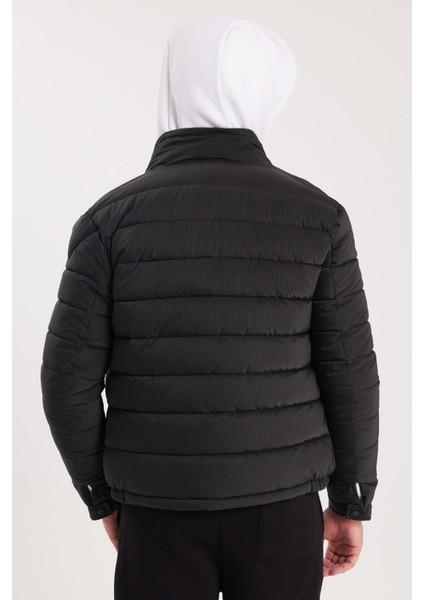 Erkek Regular Fit Klasik Kesim Dik Yaka Çift Cepli Sıcak Tutan Siyah Şişme Mont