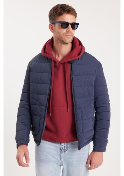 Erkek Regular Fit Klasik Kesim Dik Yaka Çift Cepli Sıcak Tutan Lacivert Şişme Mont indirimleri