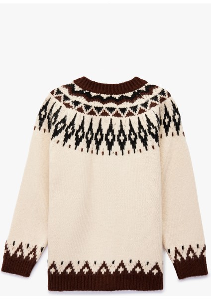 Uzun Kollu Dik Yaka Desenli Triko Hırka fiyatları