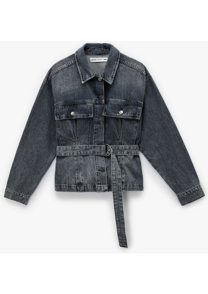 Klasik Yaka Kemer Detaylı Düğmeli Cepli Yıkamalı Denim Ceket