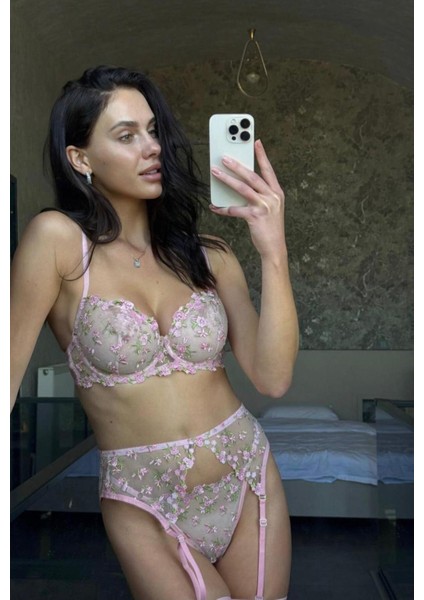Iç Çamaşır Takımı Party Pembe Dantelli Çiçek Desenli 3'lü Şık Jartiyer Takımı Bralet ve Tanga Set