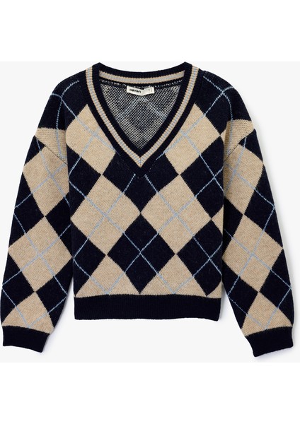 Uzun Kollu V Yaka Baklava Desenli Triko Kazak