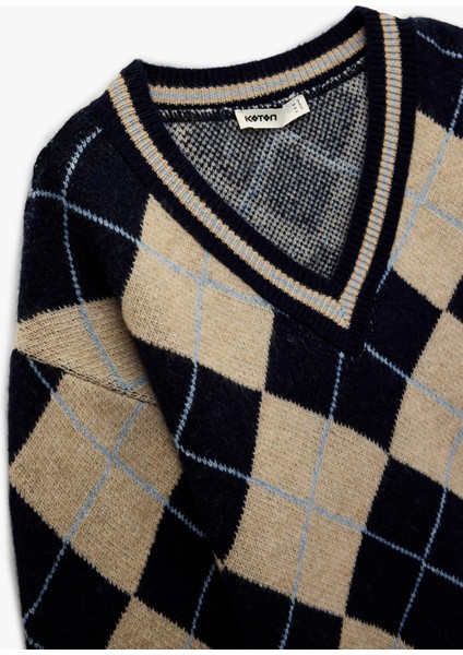 Uzun Kollu V Yaka Baklava Desenli Triko Kazak modelleri