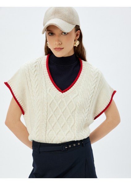 V Yaka Renk Kontrast Detaylı Saç Örgü Oversize Süveter fiyatları
