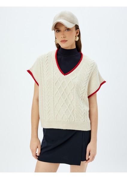V Yaka Renk Kontrast Detaylı Saç Örgü Oversize Süveter modelleri