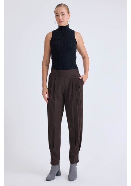 Yüksek Bel Piliseli Bilek Boy Pantolon