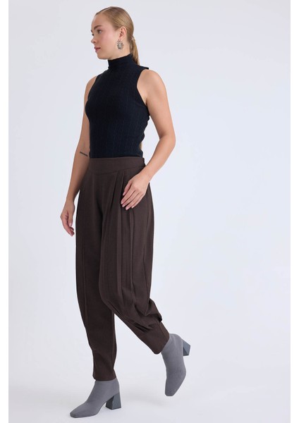 Yüksek Bel Piliseli Bilek Boy Pantolon fiyatları