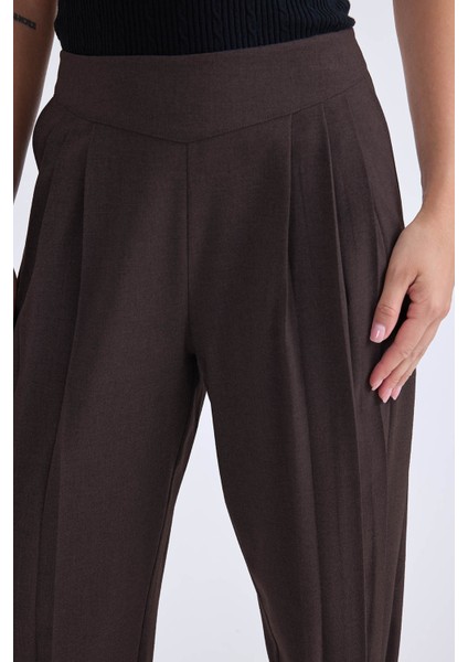 Yüksek Bel Piliseli Bilek Boy Pantolon modelleri