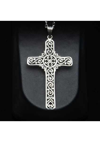584 Haç Figürlü Gümüş Kolye