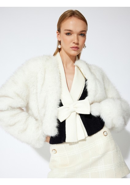 Kısa Peluş Ceket Suni Kürk Yuvarlak Yaka Düğmeli Uzun Kollu