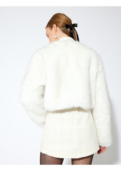 Kısa Peluş Ceket Suni Kürk Yuvarlak Yaka Düğmeli Uzun Kollu fırsatları