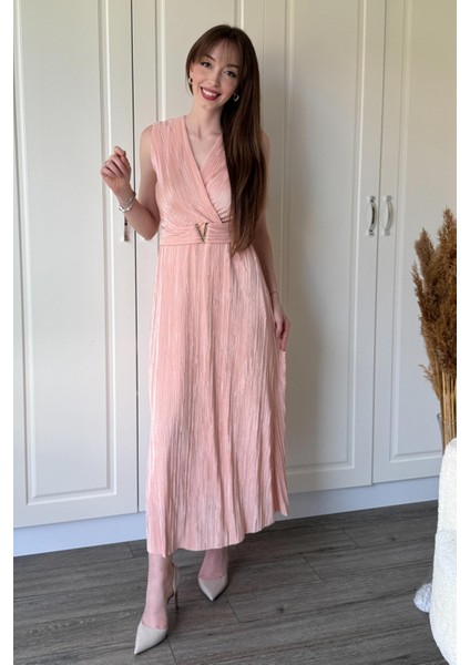 Kruvaze Yaka Krinkıl Midi Tokalı Pudra Elbise