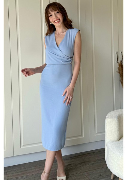 Drapeli Aksesuarlı Mavi Midi Elbise