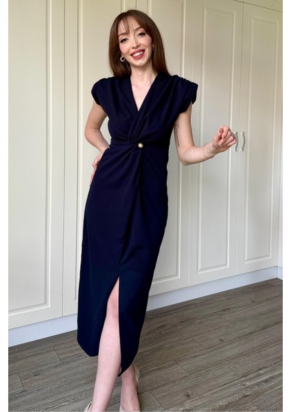 Kruvaze Yaka Vatkalı Incili Lacivert Elbise