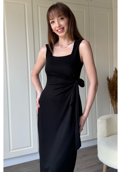 Yandan Bağlamalı Modal Askılı Siyah Elbise