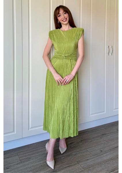 Vatkalı Krinkıl Midi Bel Detaylı Yeşil Elbise modelleri