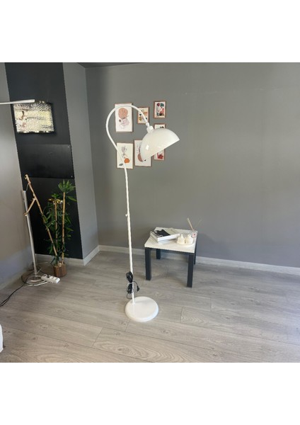 Beyaz Lambader Modern Dekoratif Metal Oturma Odası Çalışma Odası Zemin Lambası fiyatları
