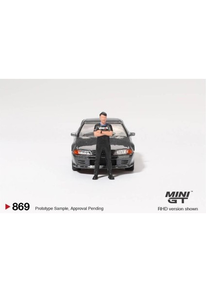 869 Nissan Skyline Gt-R (R32) Gunmetal W/ Matsuda Figure Tsugio Matsuda Collection 1/64 Model Araba fiyatları