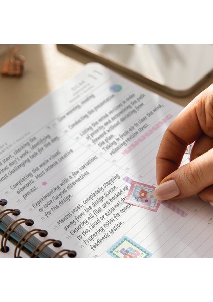 2026 Spiralli Günlük Ajanda 12 Aylık Kir ve Suya Dayanıklı Sert Kapak Füme modelleri