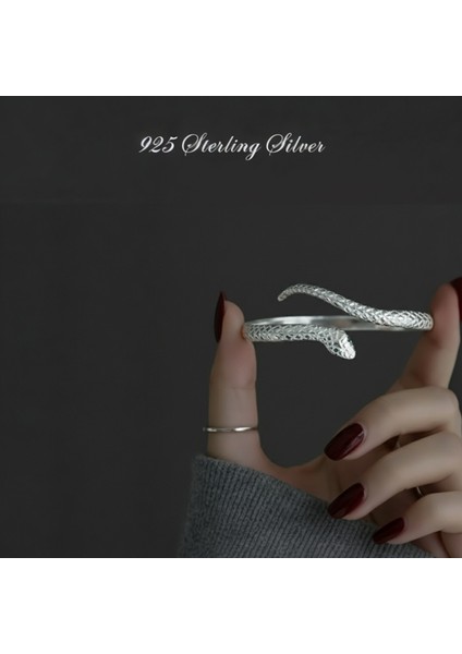 925 Ayar Gümüş Kaplama Yılan Figürlü Kadın Bileklik – Şık ve Modern Tasarım s beden