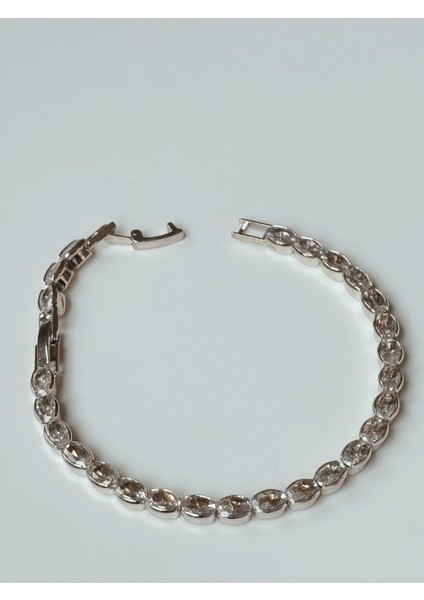 Oval Parlak Taşlı Silver Su Yolu Bileklik