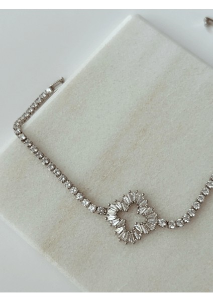 Büyük Taşlı Yaprak Detaylı Silver Bileklik fiyatları