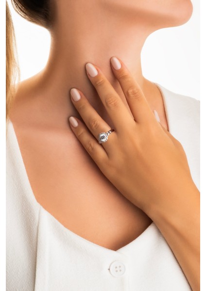 Görkemli Mozanit 18 Ayar Beyaz Altın Kaplama Ayarlanabilir Gümüş Yüzük fırsatları