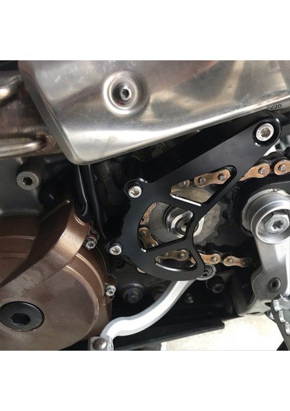 Motosiklet Ön Zincir Dişli Koruyucu Kapak Zincir Kılavuzu Kapağı Ktm 690 Enduro 2009-2023 Husqvarna 701 2016-2023 (Yurt Dışından) modelleri