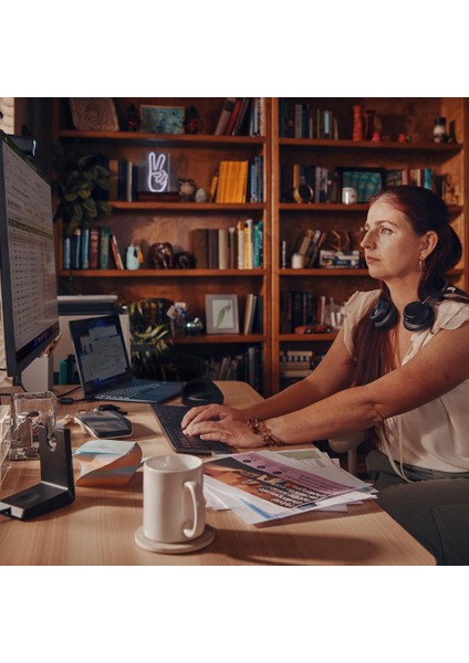 Voyager Focus 2 Microsoft Teams Sertifikalı Usb-C-C Kulaklık +Usb-C/a Adaptörü 9T9J4AA