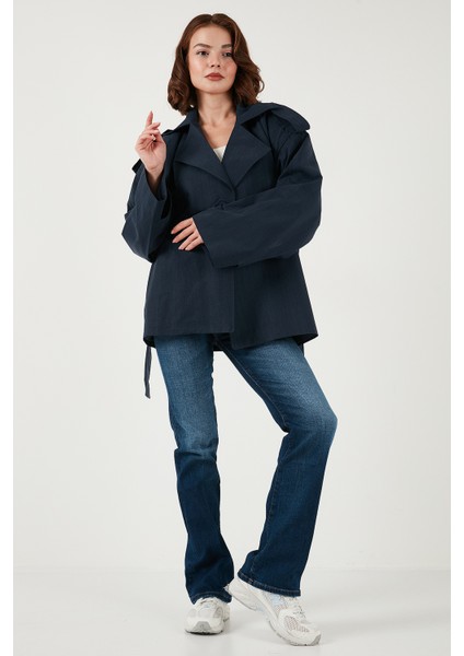 Oversize Fit Kruvaze Yaka Kuşaklı Düğmeli Trençkot Bayan Trençkot 6839609 fiyatları