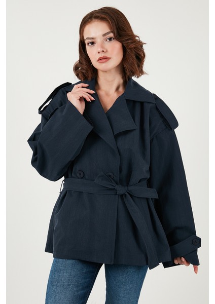 Oversize Fit Kruvaze Yaka Kuşaklı Düğmeli Trençkot Bayan Trençkot 6839609 fırsatları