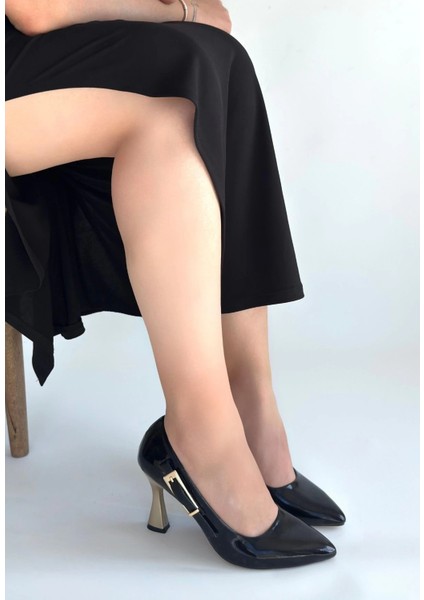 Motya Siyah Rugan Topuklu Ayakkabı