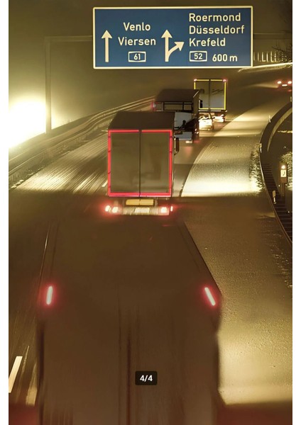 Tüvtürk Onaylı 5 Metre Kırmızı Parçalı Reflektörlü Reflektif Fosforlu Şerit Bant Kesikli Ikaz Bandı modelleri