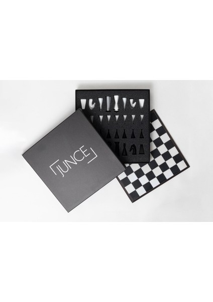 El Yapımı Satranç