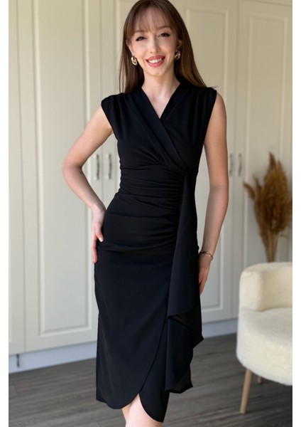 Fırfır Detaylı Kruvaze Yaka Midi Siyah Elbise