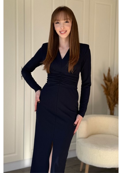 Vatkalı Beli Drapeli Önü Yırtmaçlı Midi Lacivert Elbise