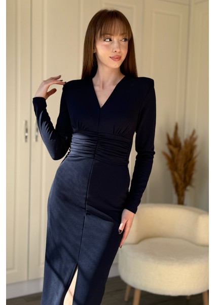 Vatkalı Beli Drapeli Önü Yırtmaçlı Midi Lacivert Elbise