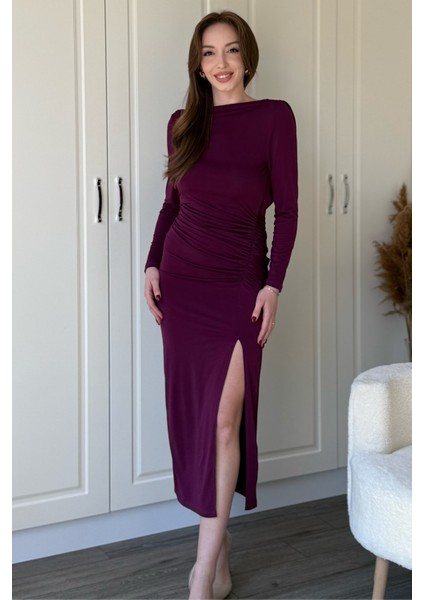 Uzun Kollu Sandy Kumaş Sırt Dekolteli Yırtmaçlı Midi Mürdüm Elbise